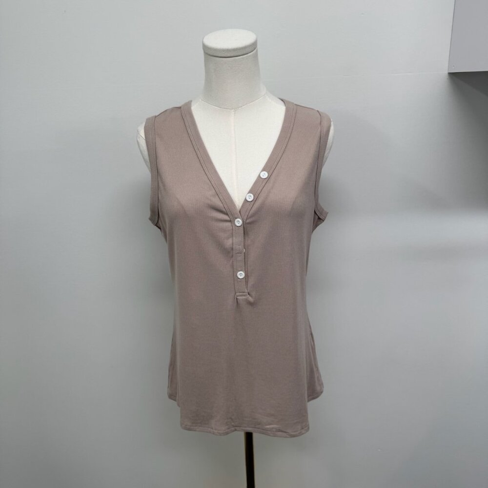 NWT Taupe Sleeveless Ribbed Button-Front Henley Tank Top – Size L